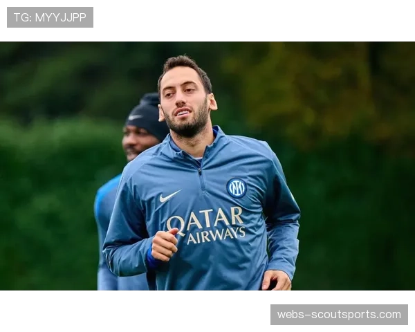 恰尔汗奥卢经纪人辟谣转会传闻，土耳其中场专注国米争冠